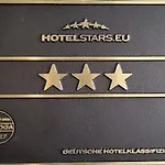 Hotel Check 3*