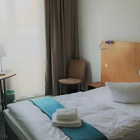 Check Hotel