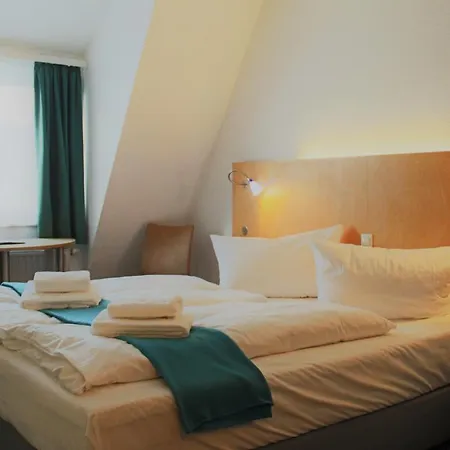 Check Hotel